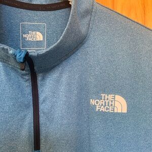The North Face 1/4 zip Men’s Large, Blue, like new, never worn